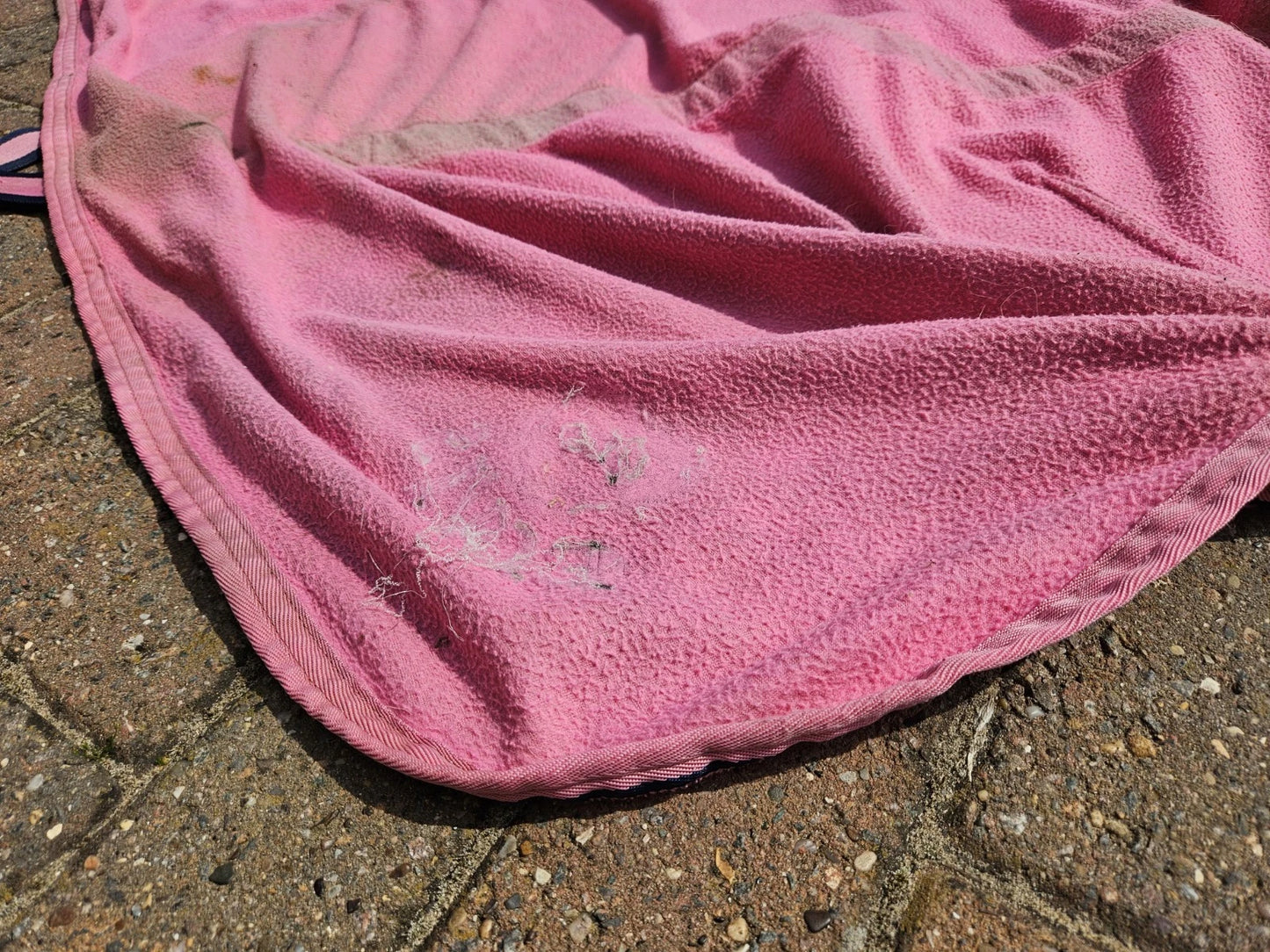 4'9 Cottage Craft Pink Horse Fleece RU208
