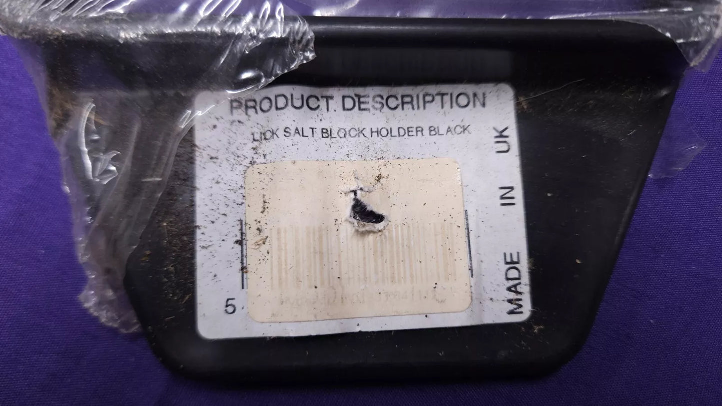 Black Horse Stable Salt Lick Block Holder O138