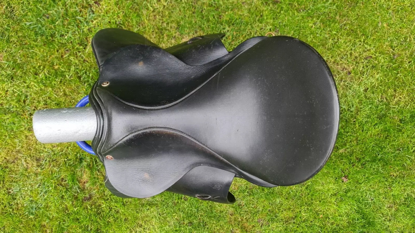 Lovatt & Ricketts Leather GP Saddle 18"