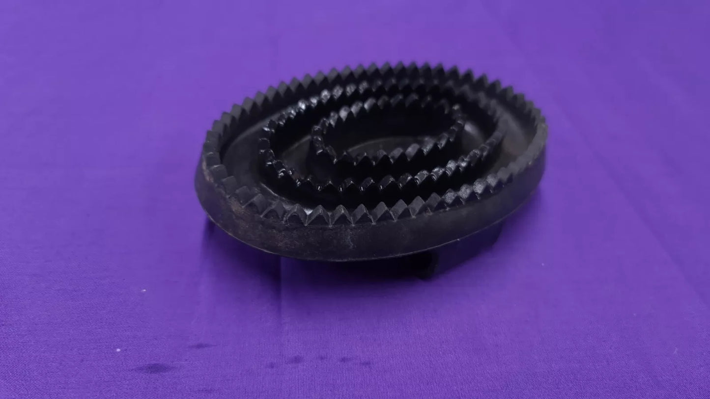 Black Rubber Curry Comb