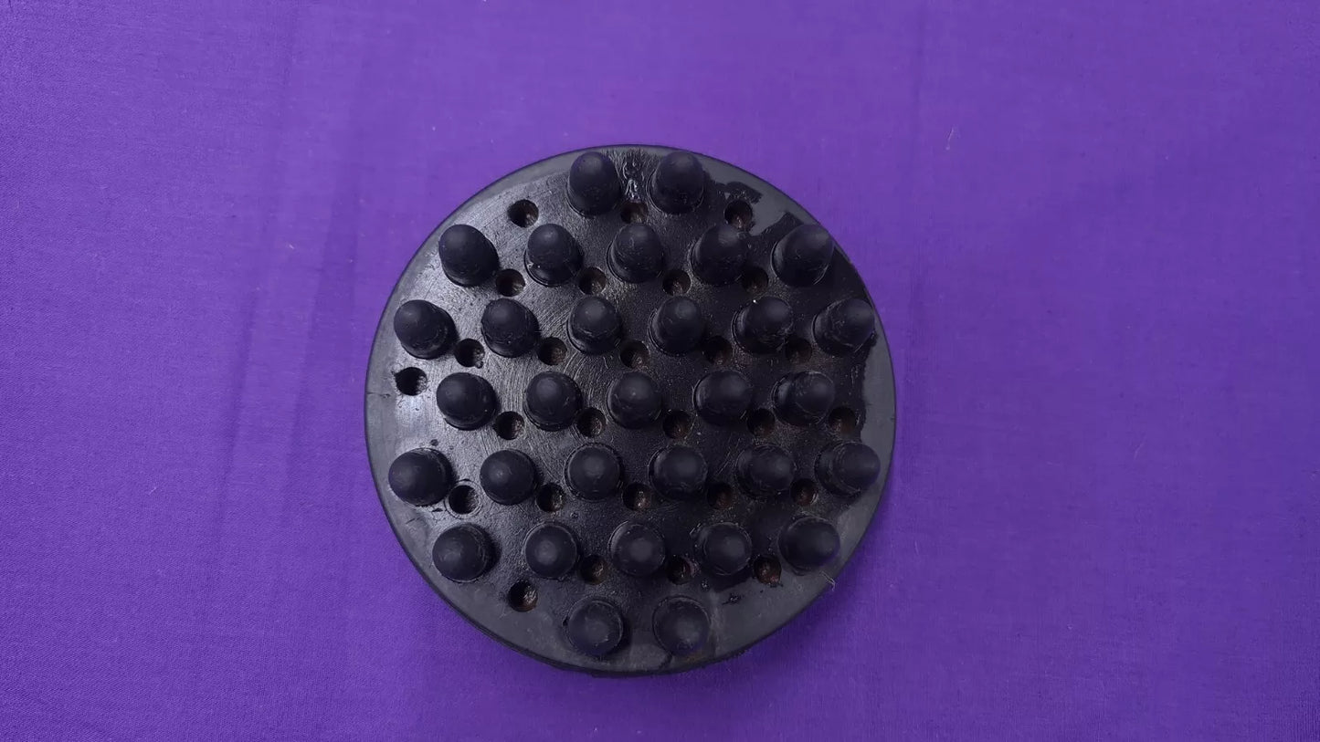 Black Round Rubber Groomer Curry Comb