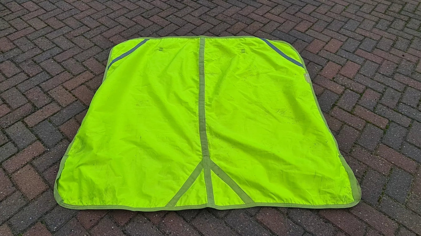 4'6 Shires Ride On Hi-Viz Sheet