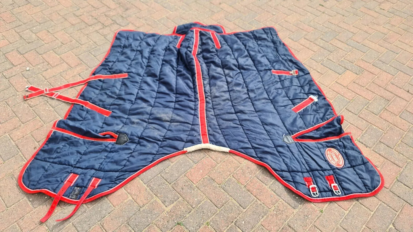 Shires 5'9 Navy And Red Stable Rug