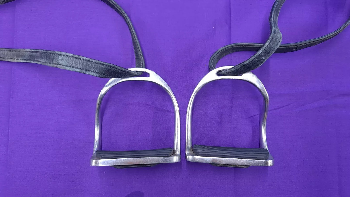 Safety Stirrups Plus Leathers Rhinegold 4.5 Inch Bent Leg