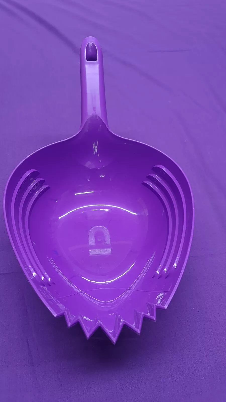 Horse Feed Scoop Shark SKUP Purple