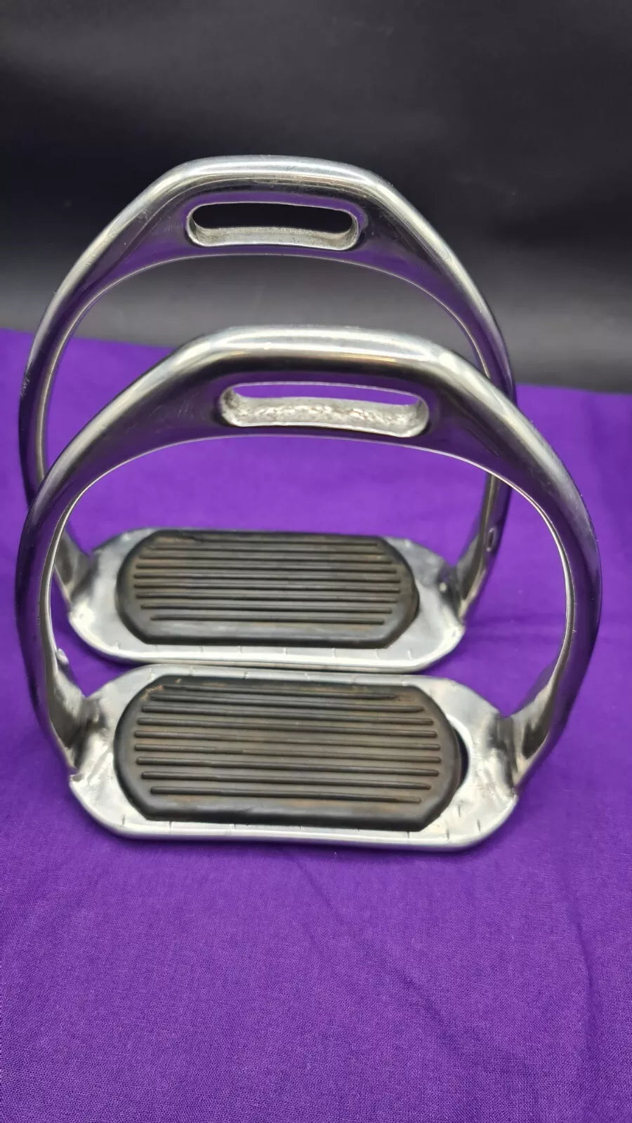 Requiste Stirrups 5.5"