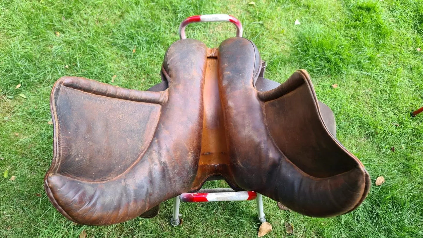 17.5" The Reed Saddler Saddle From Saddle Company Brown