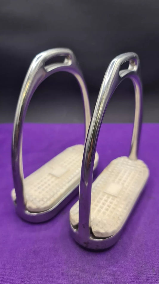 4.25" Metal Stirrups With Treads Horse Riding