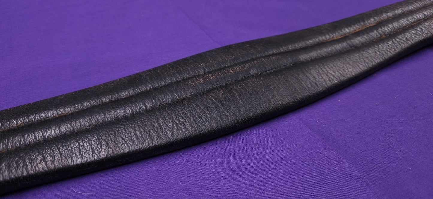 44" Wessex Black Leather Elasticated Horse Girth G135