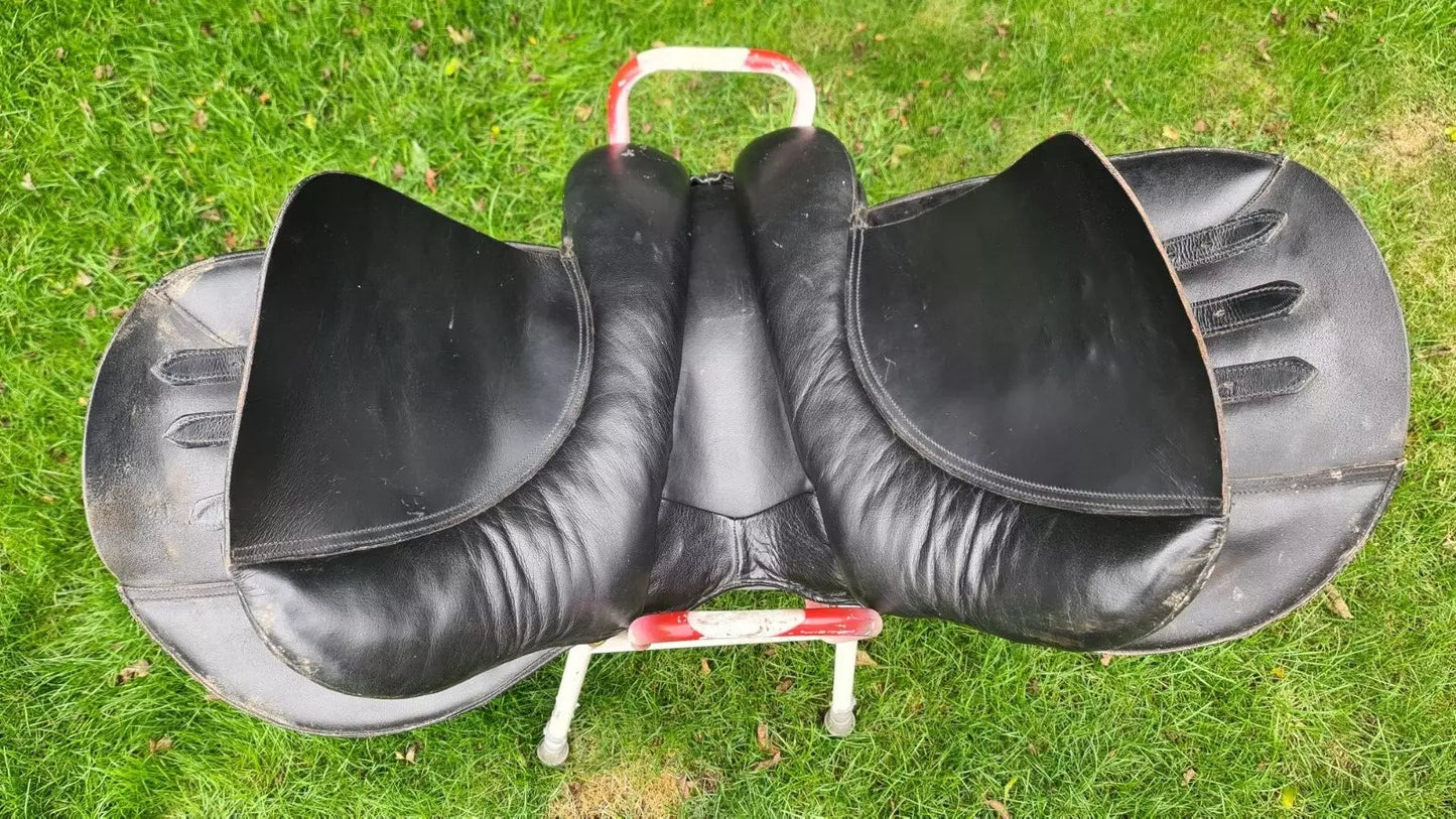 17" Black Leather Saddle