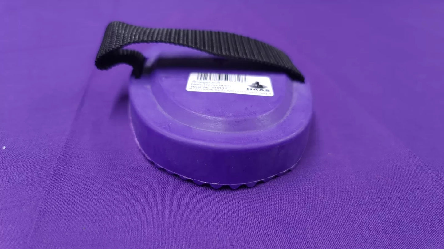 Haas Purple Rubber Soft-Touch Striegel Curry Comb