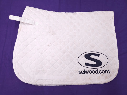 White Full Size Horse Saddle Pad / Numnah N98