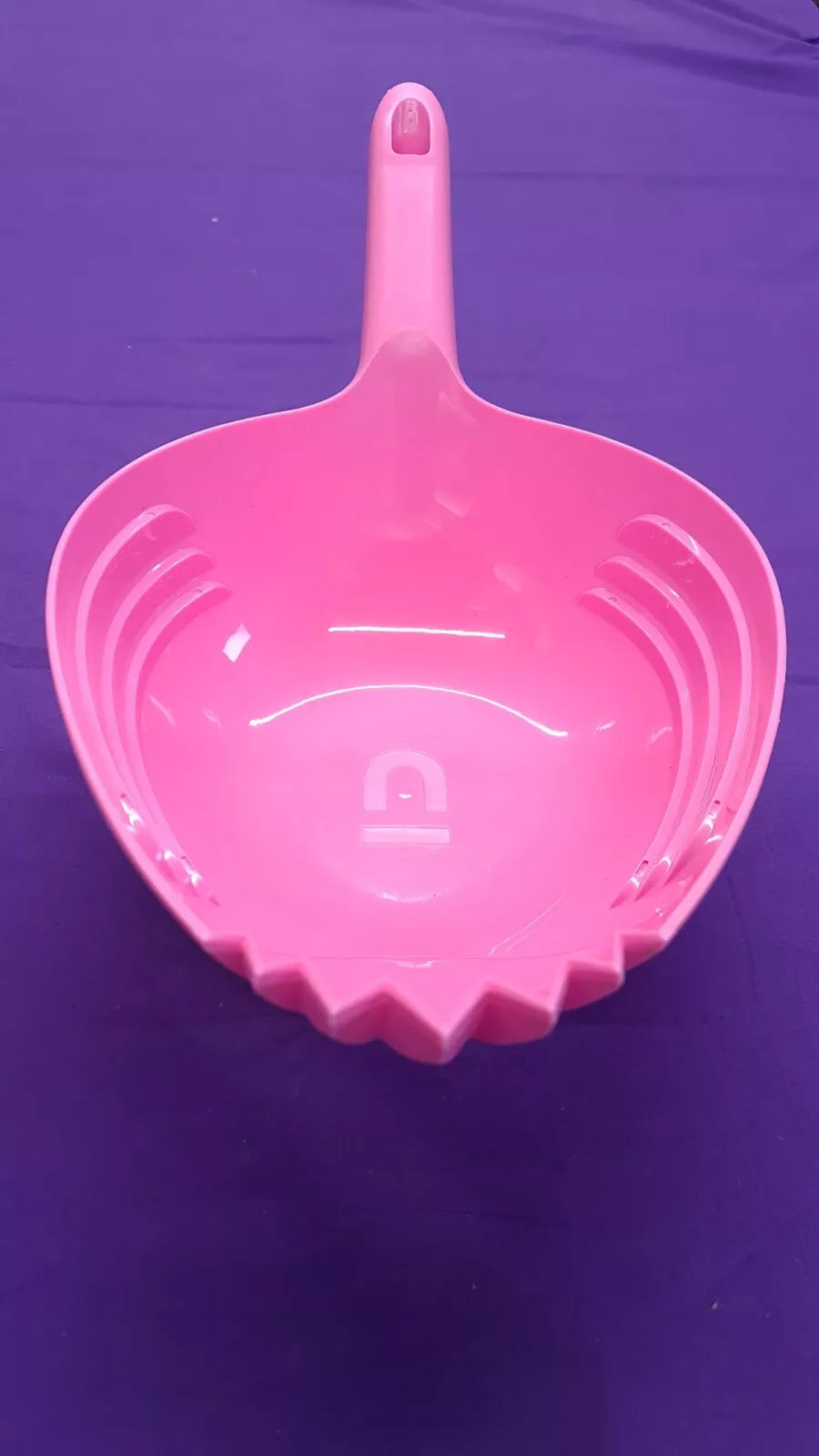 Horse Animal Feed Scoop Shark Skup Pink