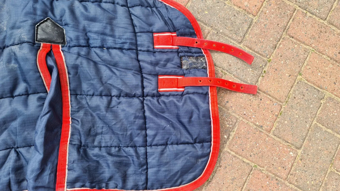 Shires 5'9 Navy And Red Stable Rug