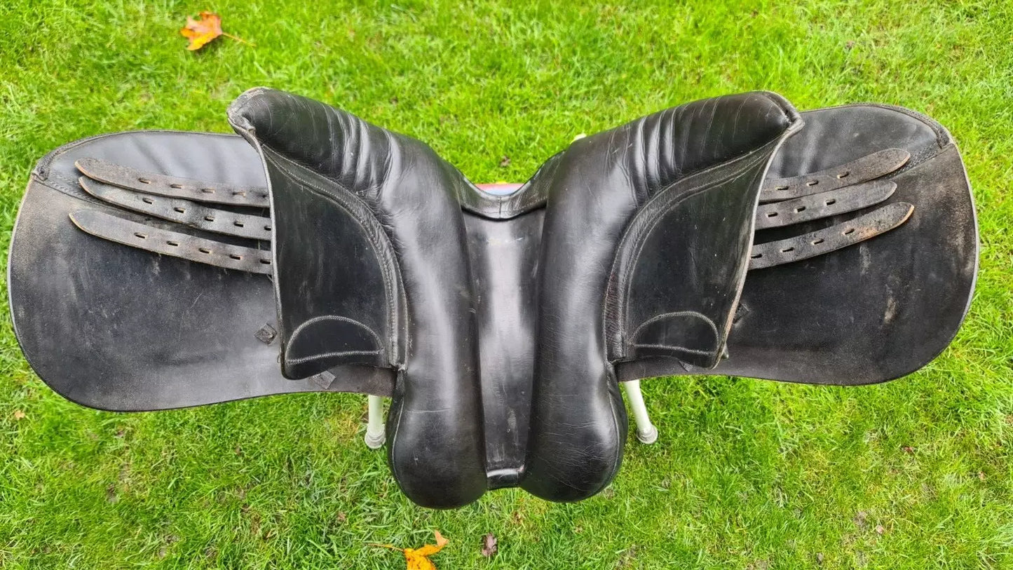 16.5" Black Leather Sandringham Working Hunter Show Saddle