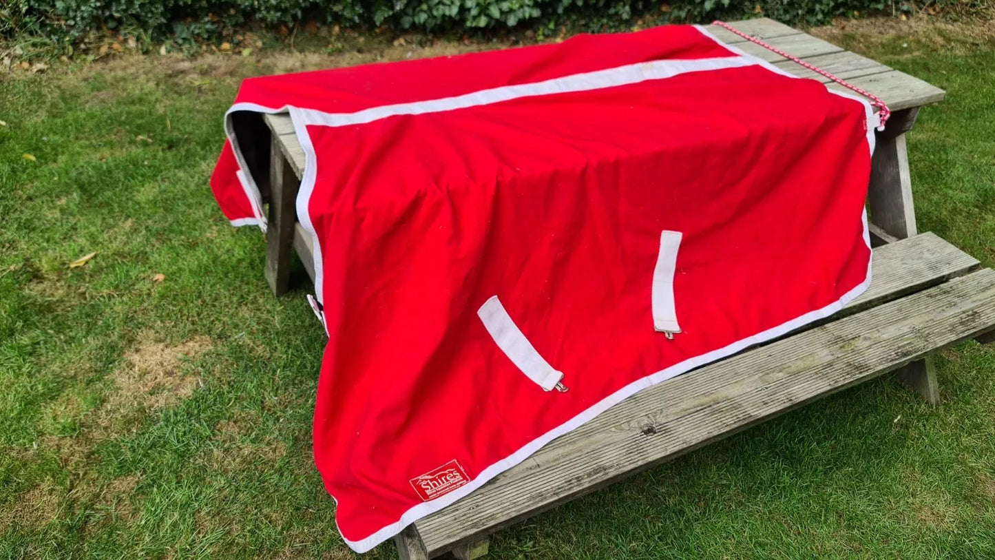 Shires 5'3 Summer Sheet Red And White